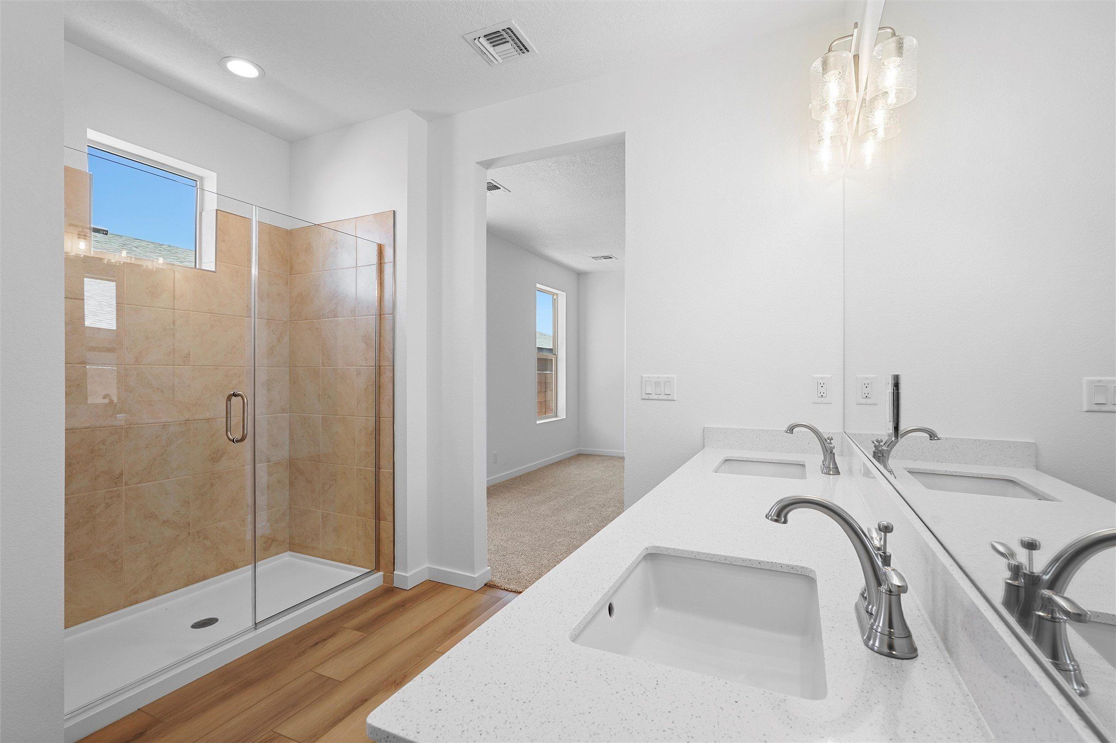 60 Cadena Loop. Los Alamos, NM 87547