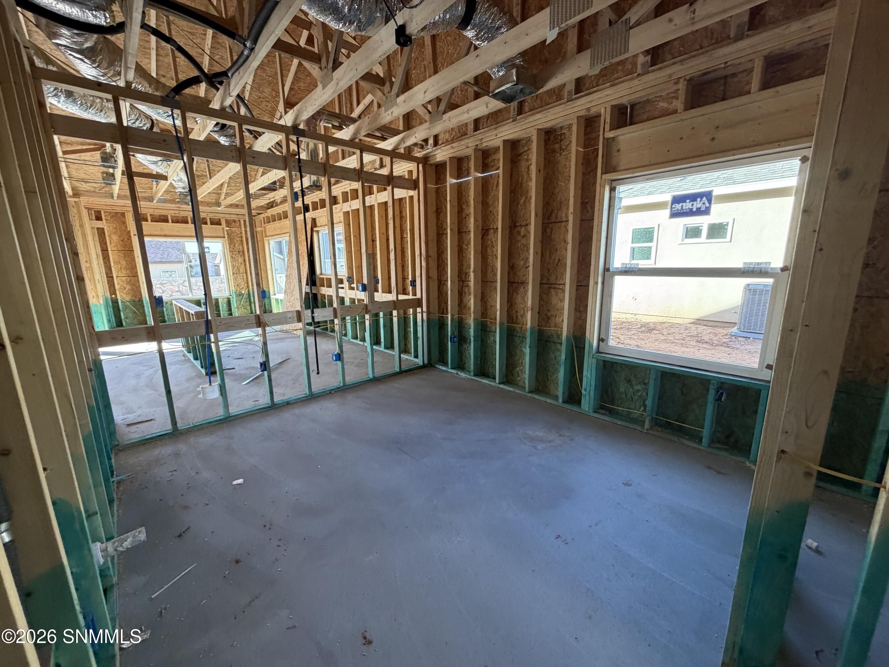 6525 Swan Street. Las Cruces, NM 88012