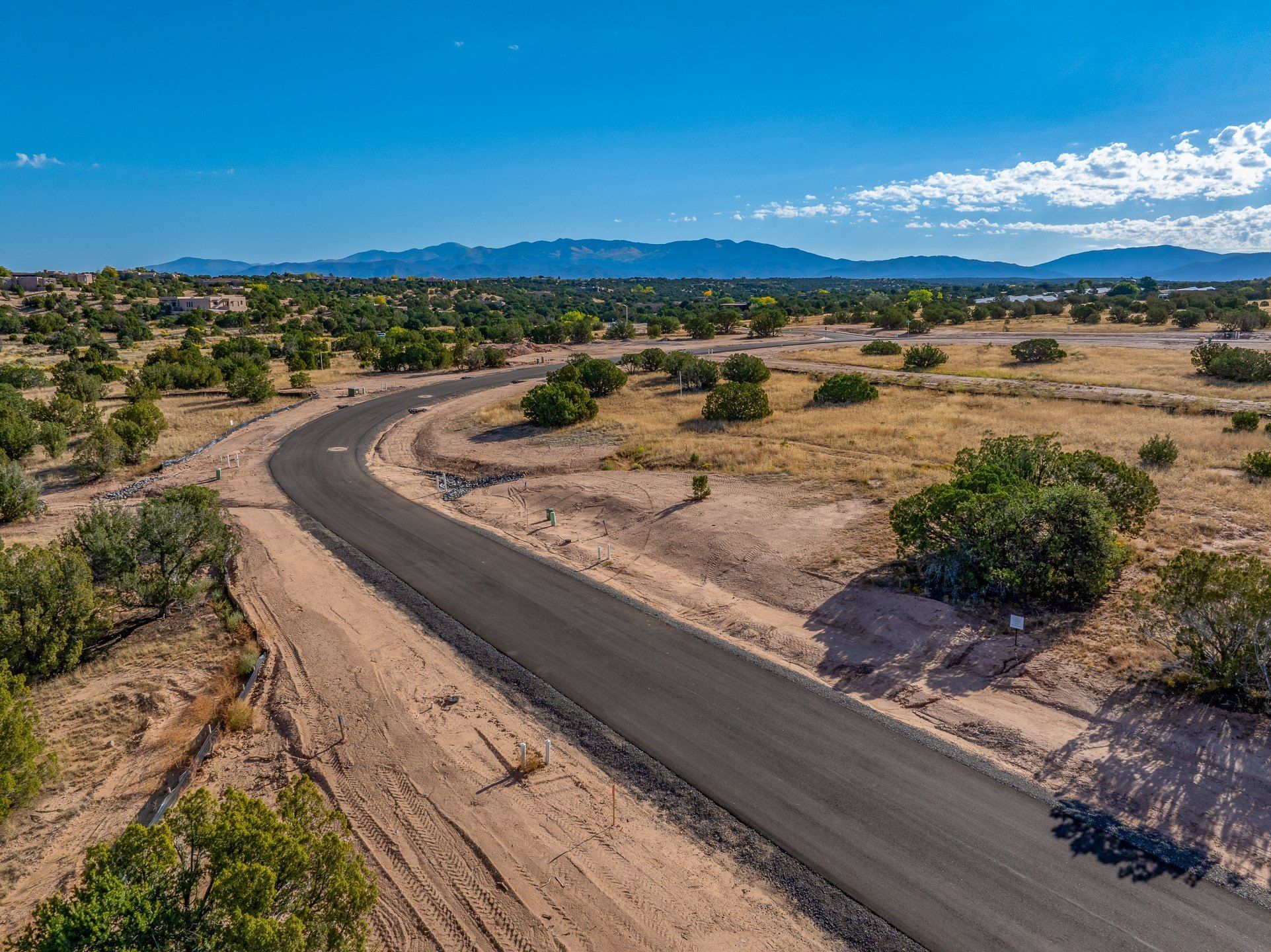 9 Tierra Antigua. Santa Fe, NM 87506