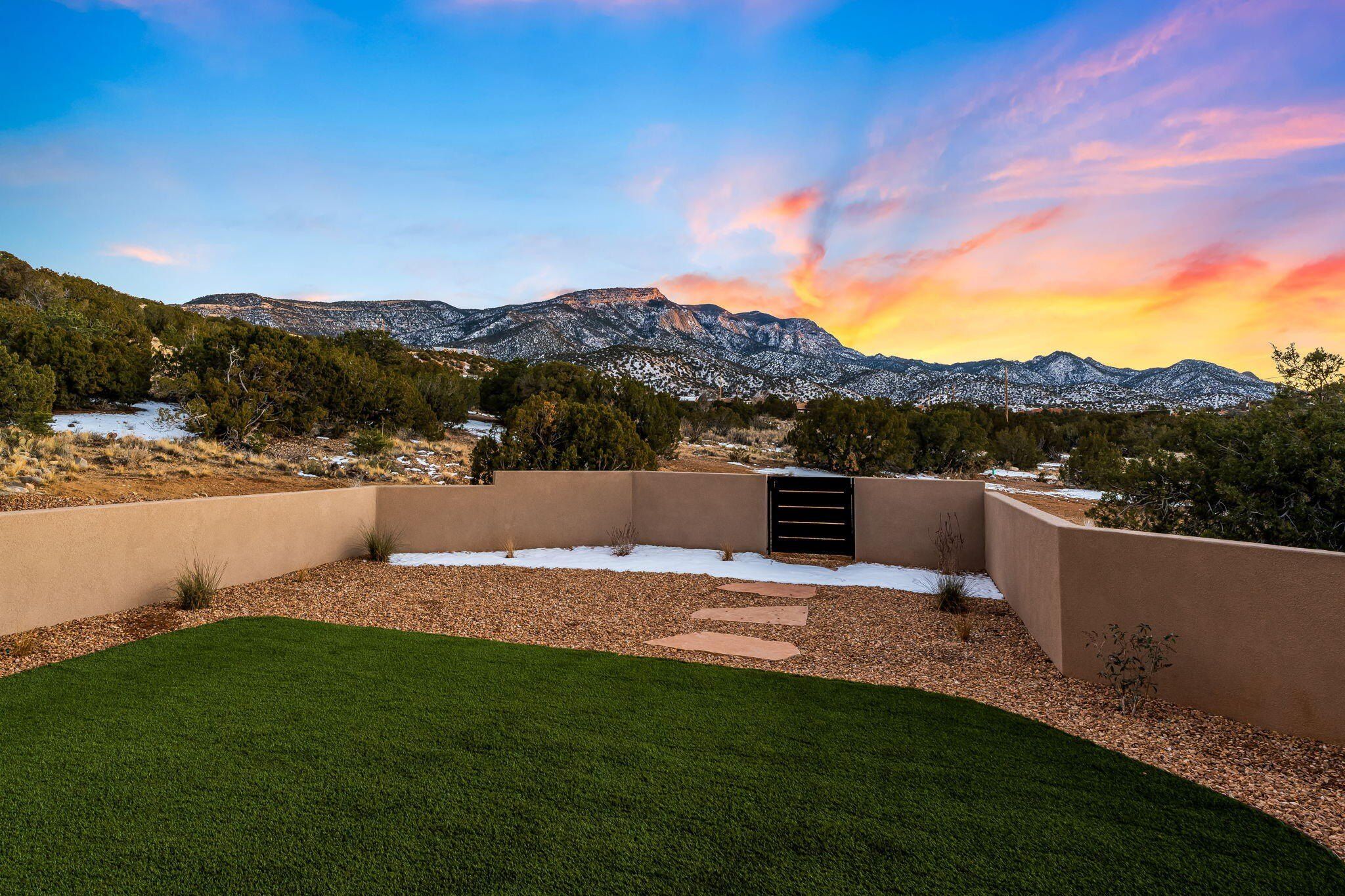 10 Rainbow Valley Road. Placitas, NM 87043