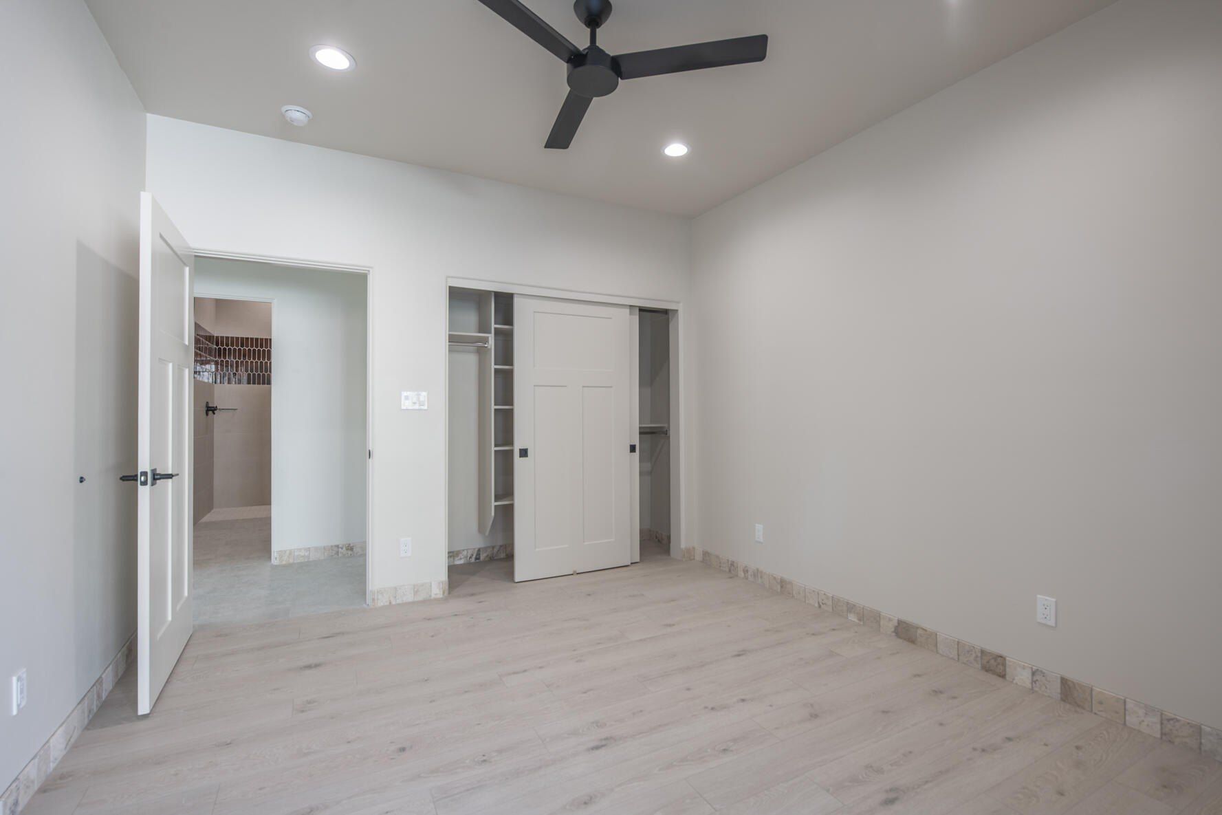 31 La Entrada. Placitas, NM 87043