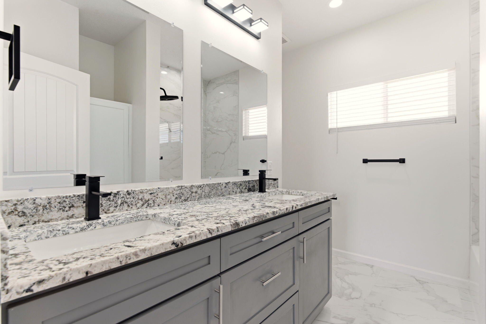 1000 Calle San Lorenzo. Bernalillo, NM 87004