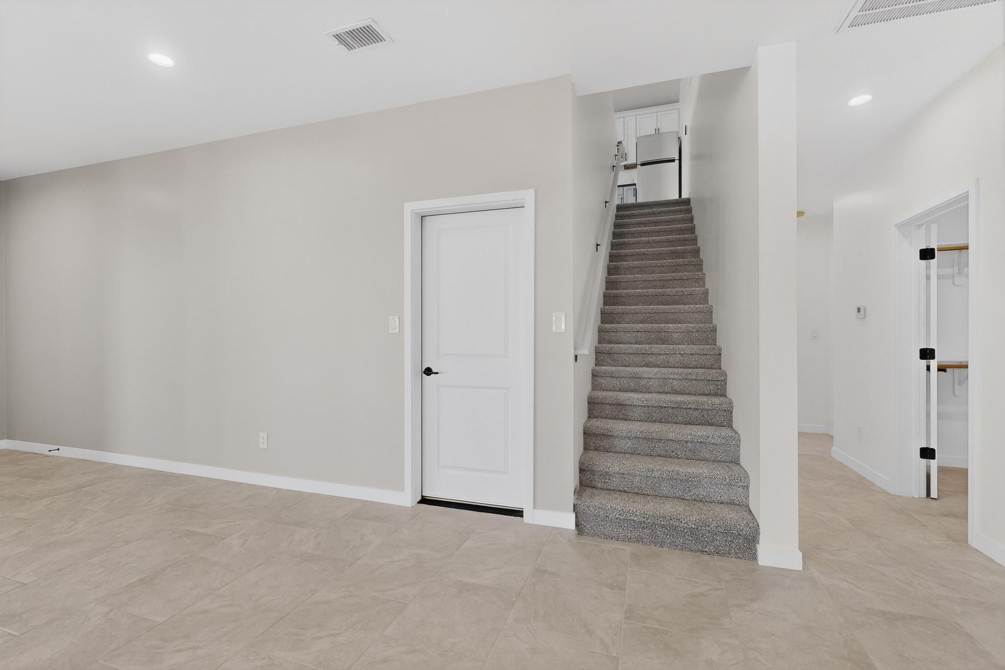 421 9Th Avenue Ne. Rio Rancho, NM 87124