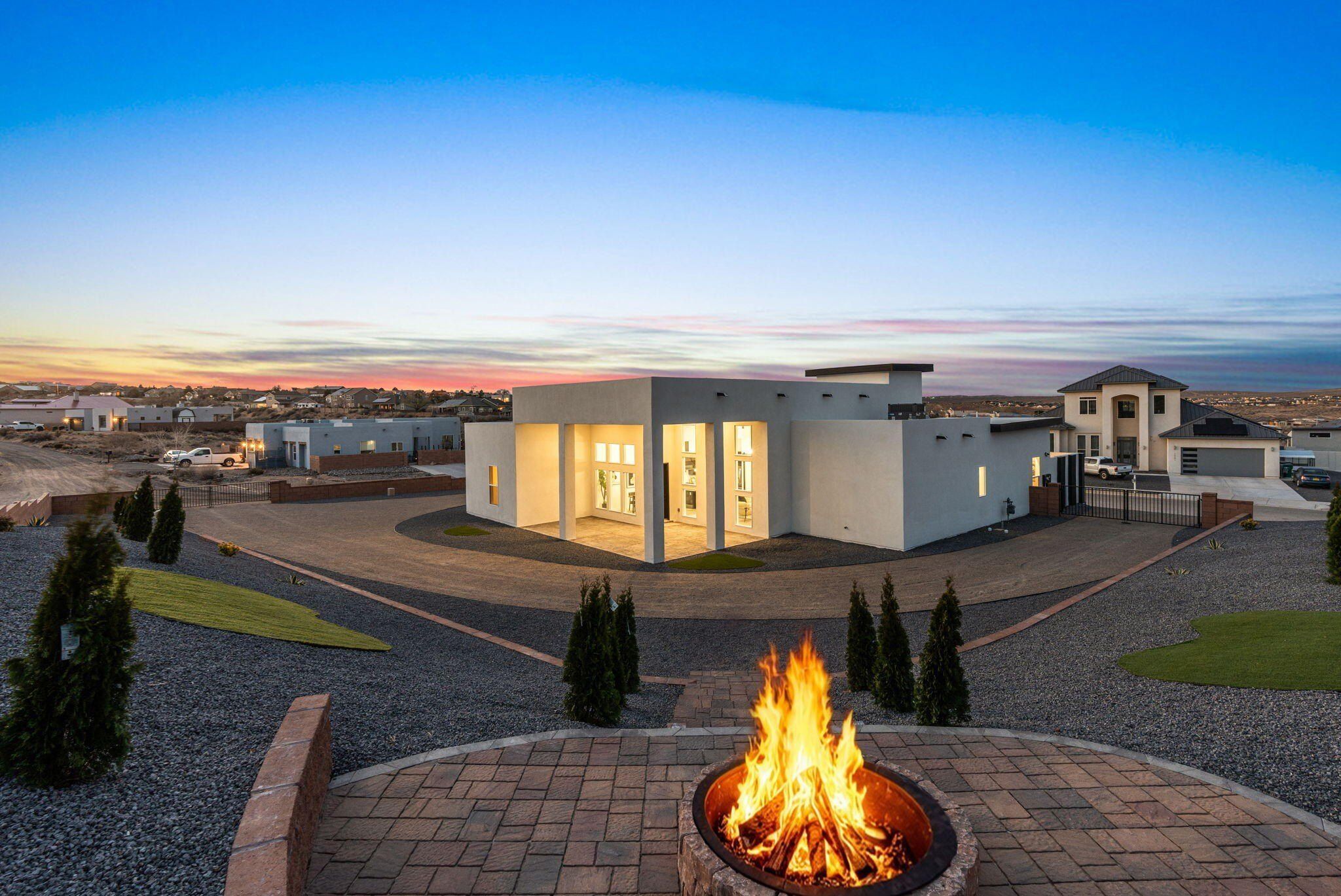 2398 Istle Road Ne. Rio Rancho, NM 87124