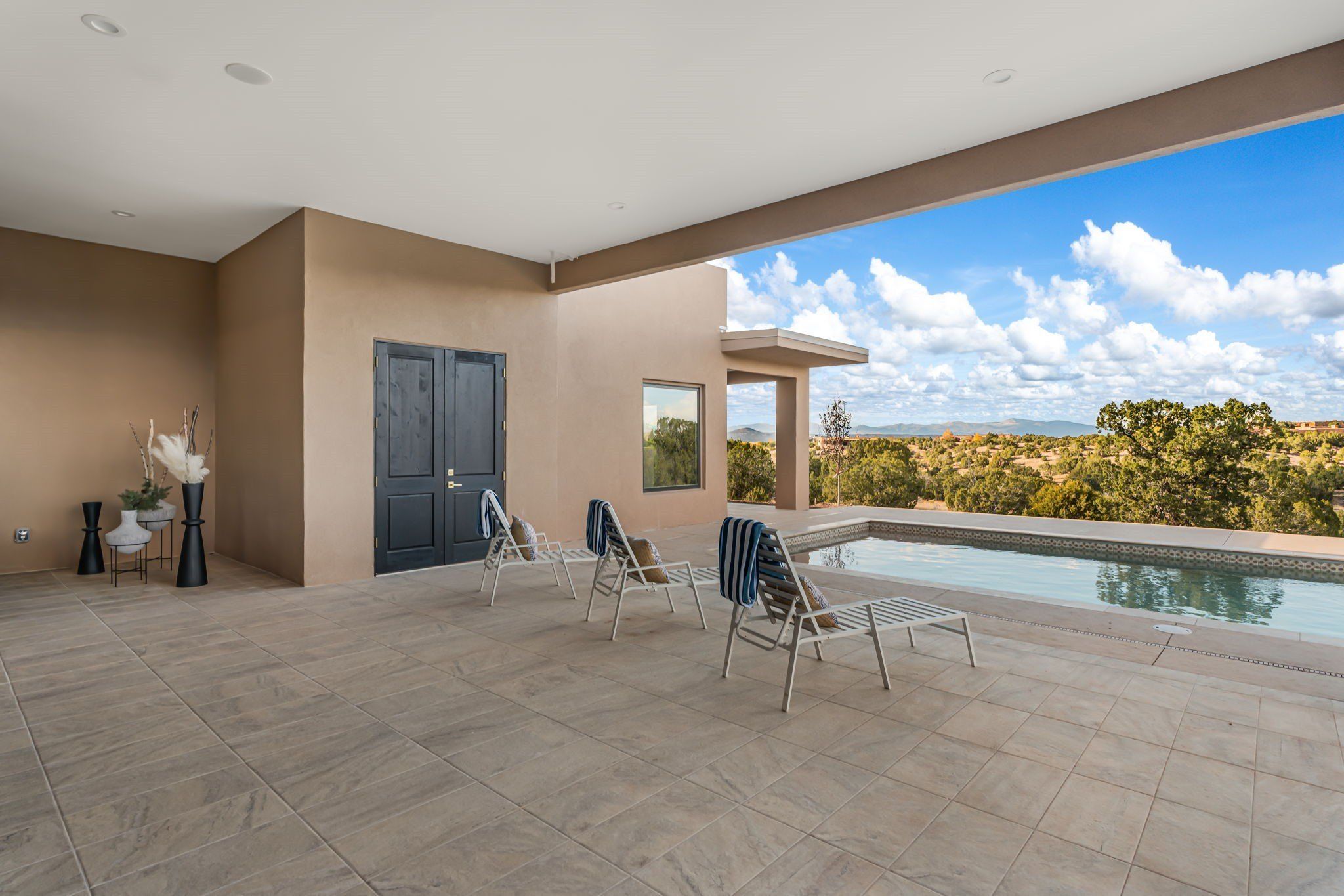 9 Tamarisk. Santa Fe, NM 87506