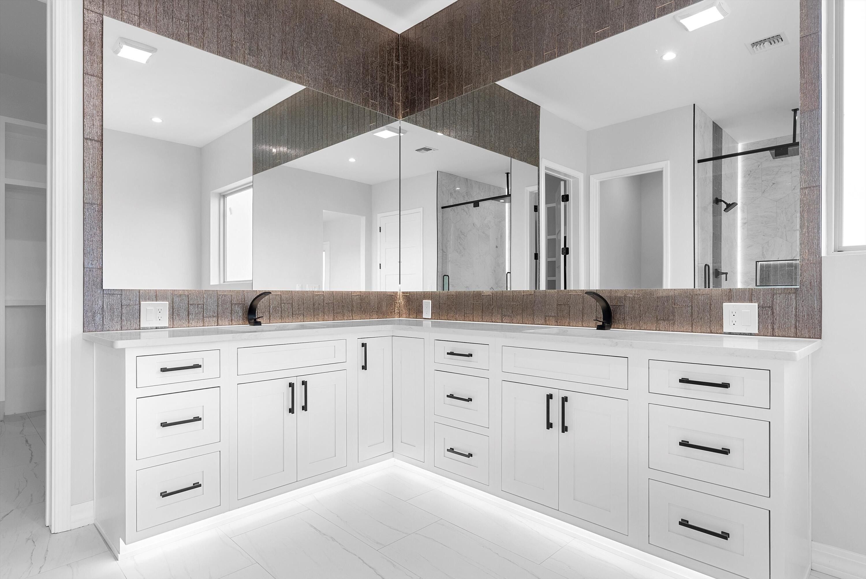 512 2Nd Street Ne. Rio Rancho, NM 87124