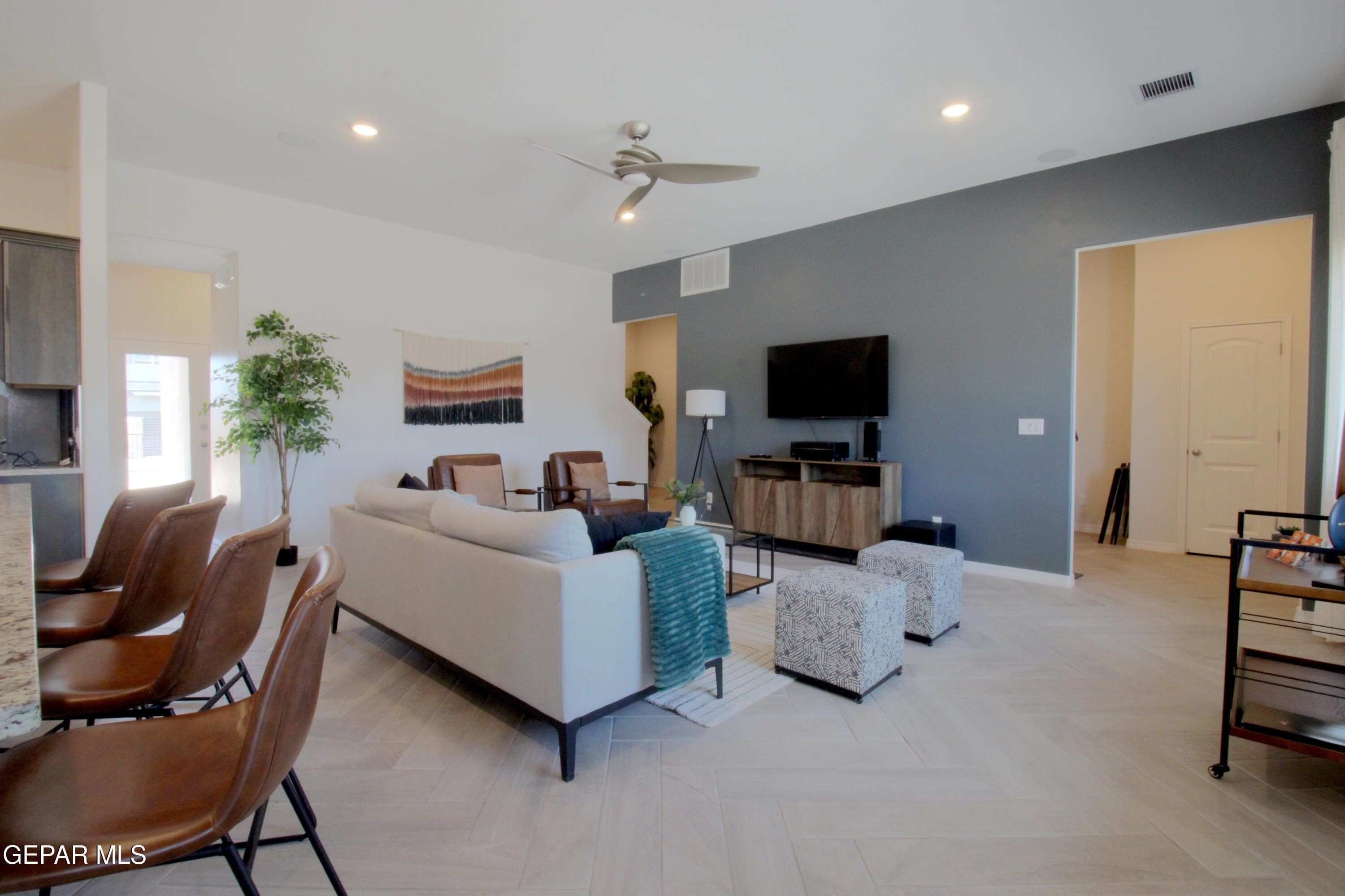 111 Wind Mill Trail. Santa Teresa, NM 88008