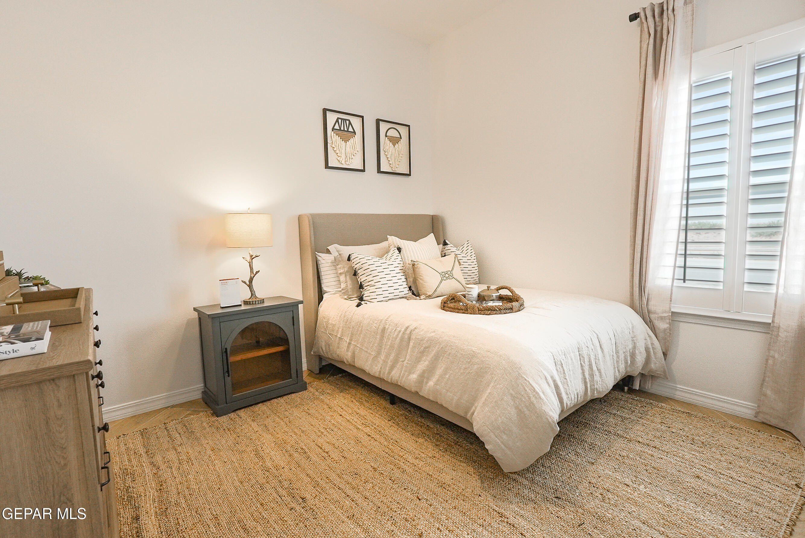 204 Bonnie Trail. Santa Teresa, NM 88008