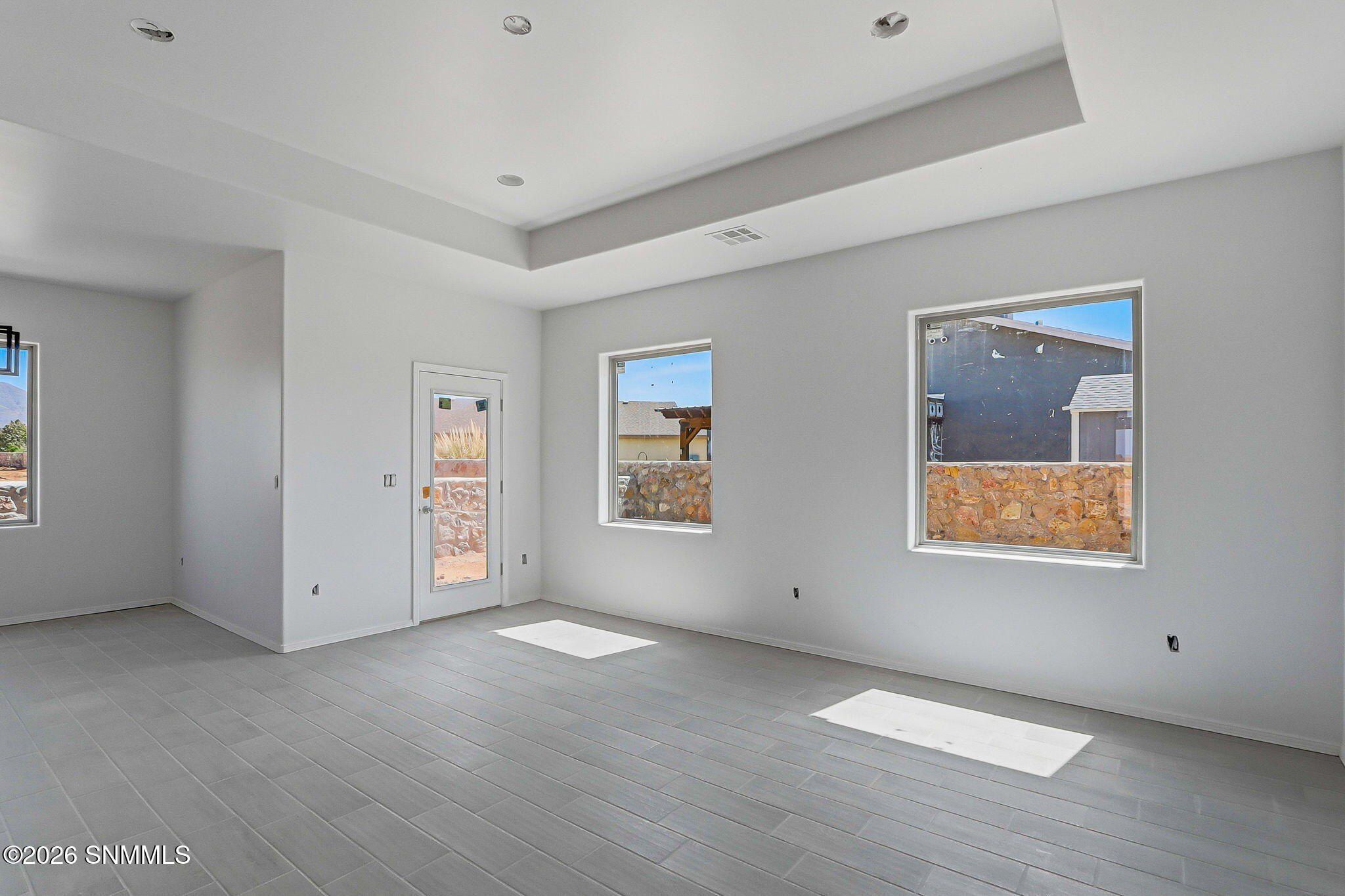 Diaz Loop. Las Cruces, NM 88012