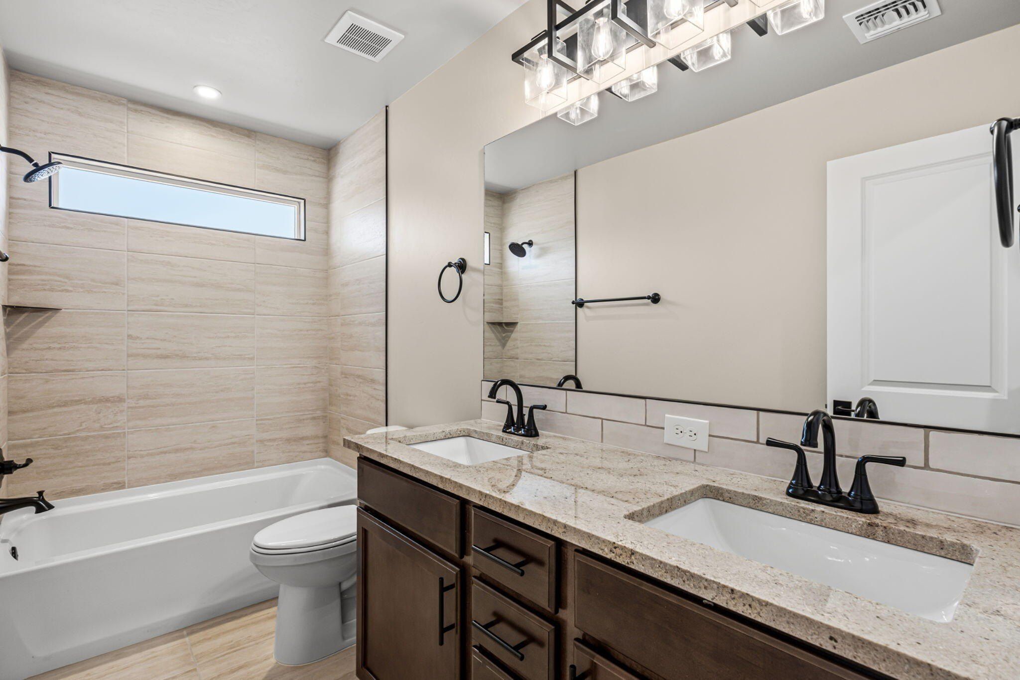 4404 Wymont Circle Ne. Albuquerque, NM 87109