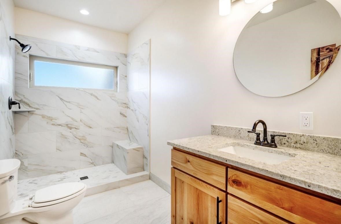 299 Morgan. Taos, NM 87571