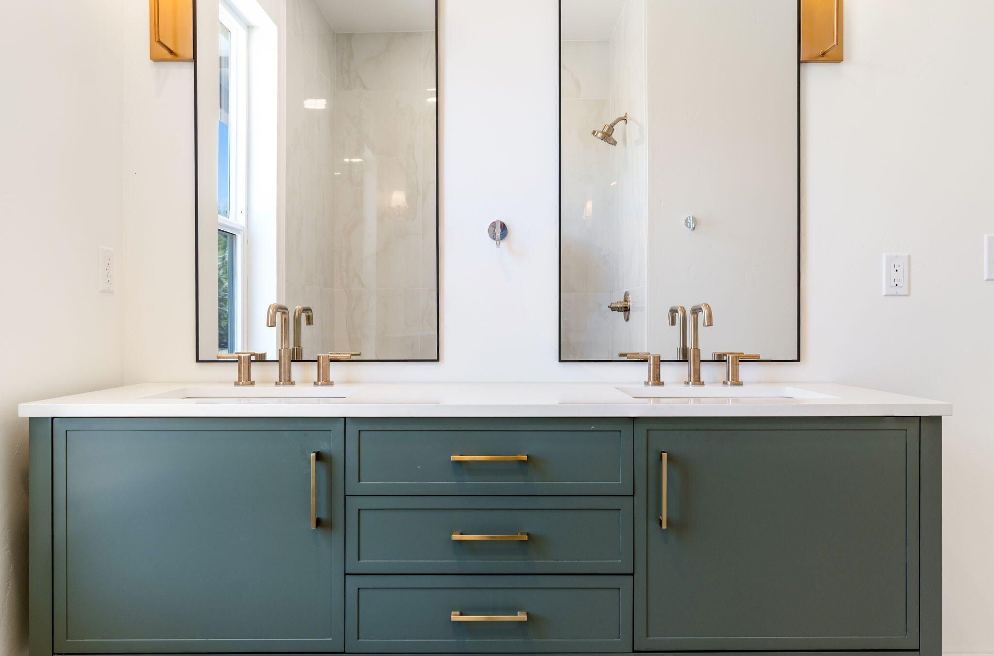 1 Nambe Court. Sandia Park, NM 87047