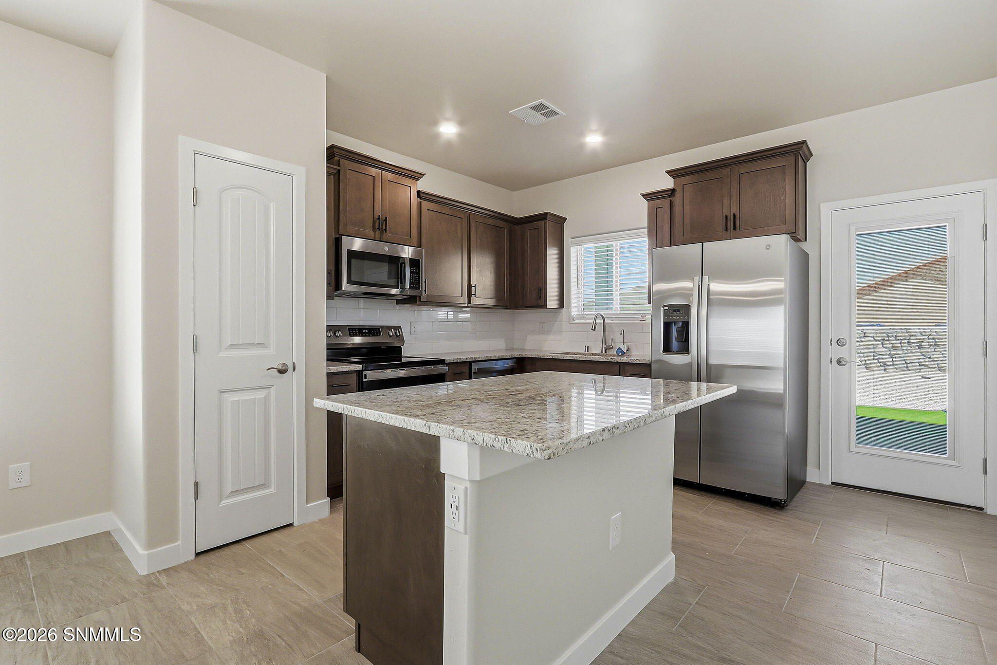 1018 Arabetto Road. Las Cruces, NM 88012