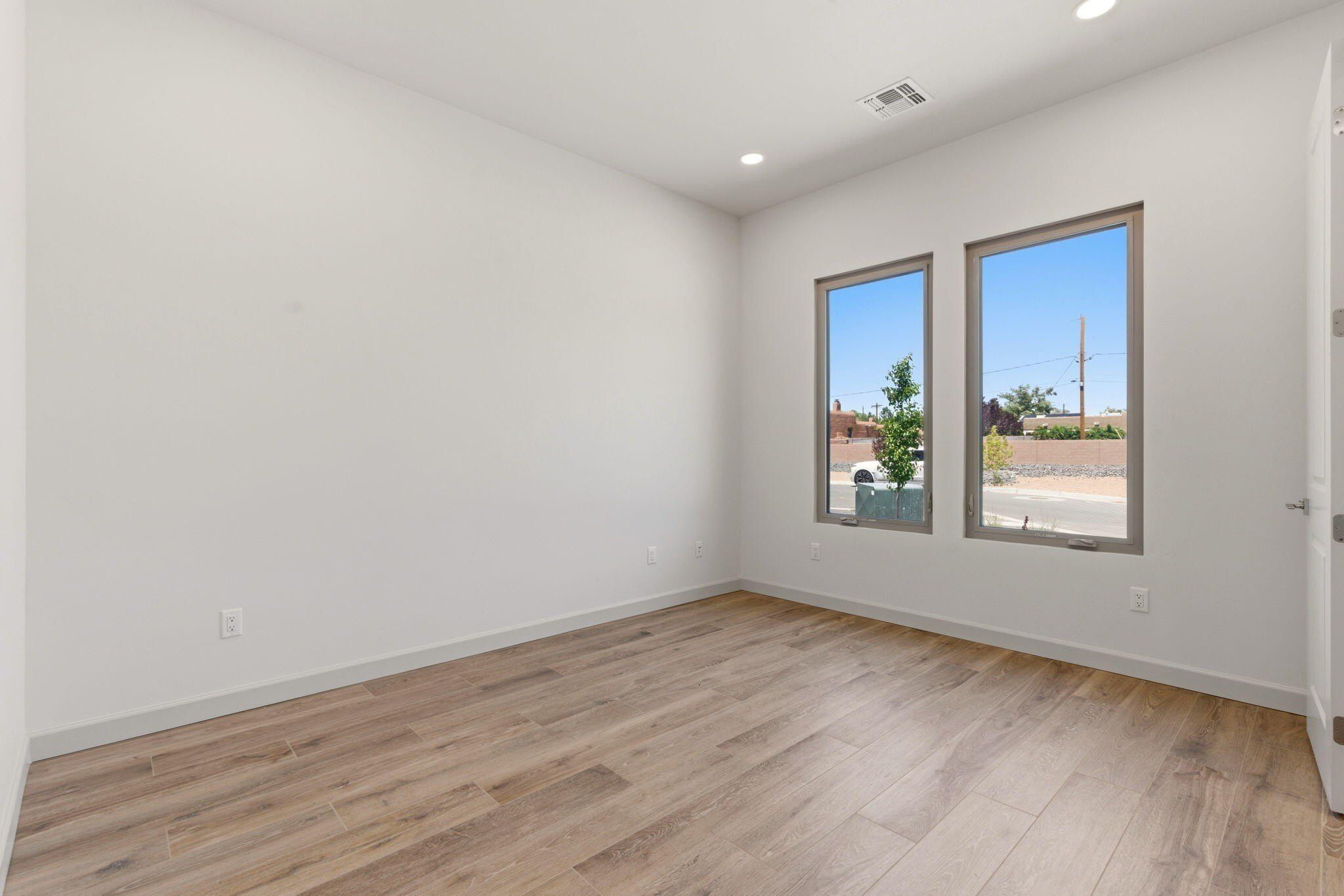 2312 Los Amigos Lane Nw. Albuquerque, NM 87104
