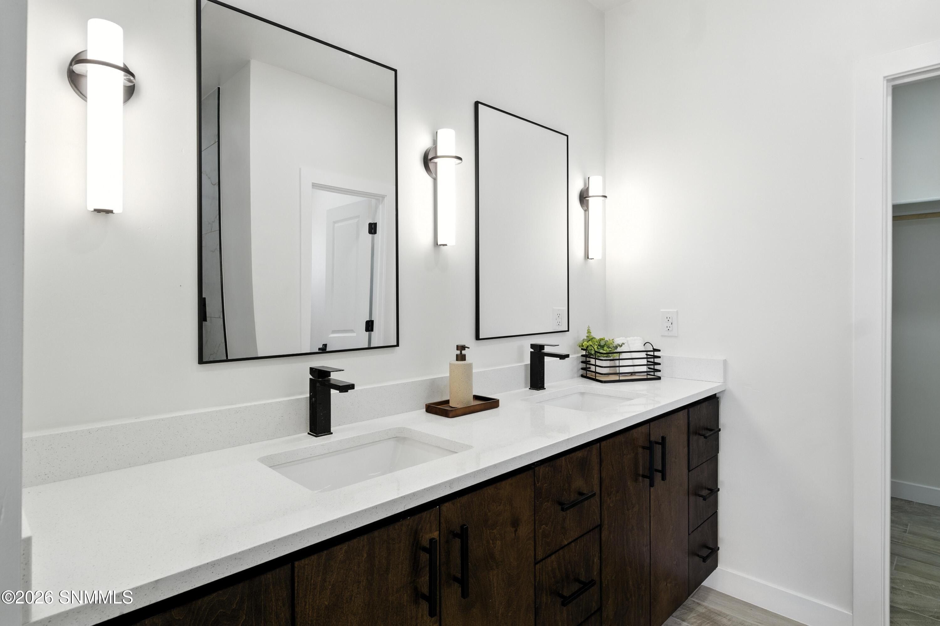 1252 Sahara Desert Drive. Chaparral, NM 88081