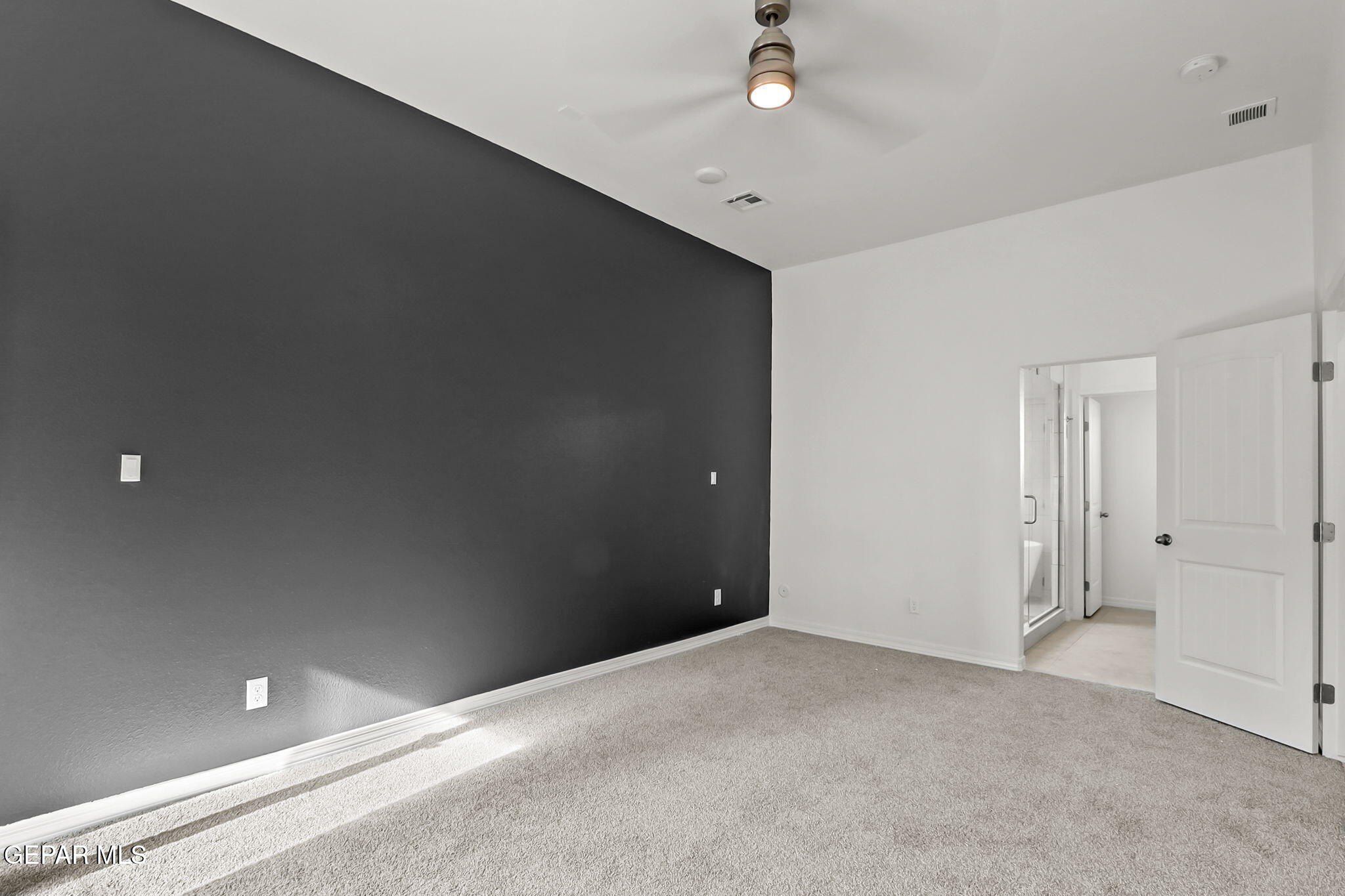 6010 Ashwood Avenue. Santa Teresa, NM 88008