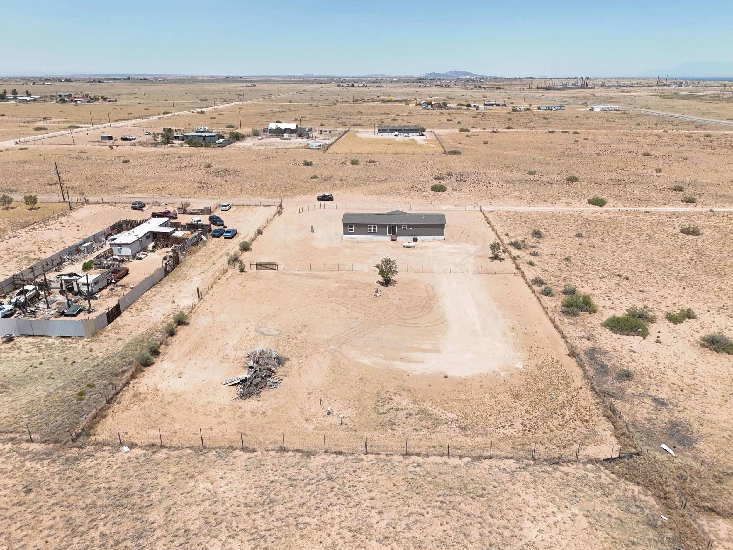 34 Hinson Road. Belen, NM 87002