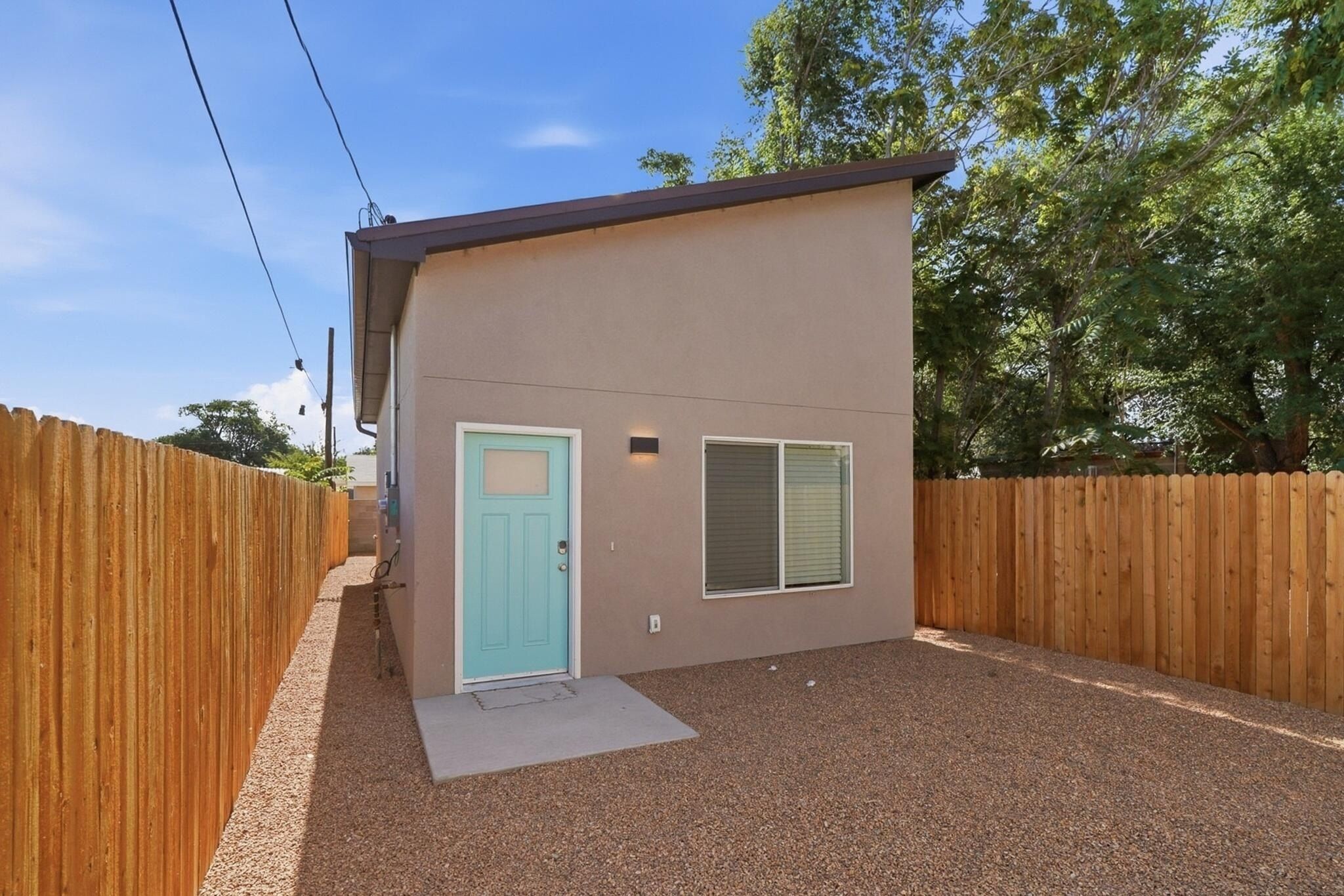 1100A 10Th Street Sw. Albuquerque, NM 87102