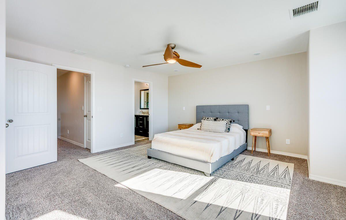 124 Peregrino Trail. Sunland Park, NM 88008