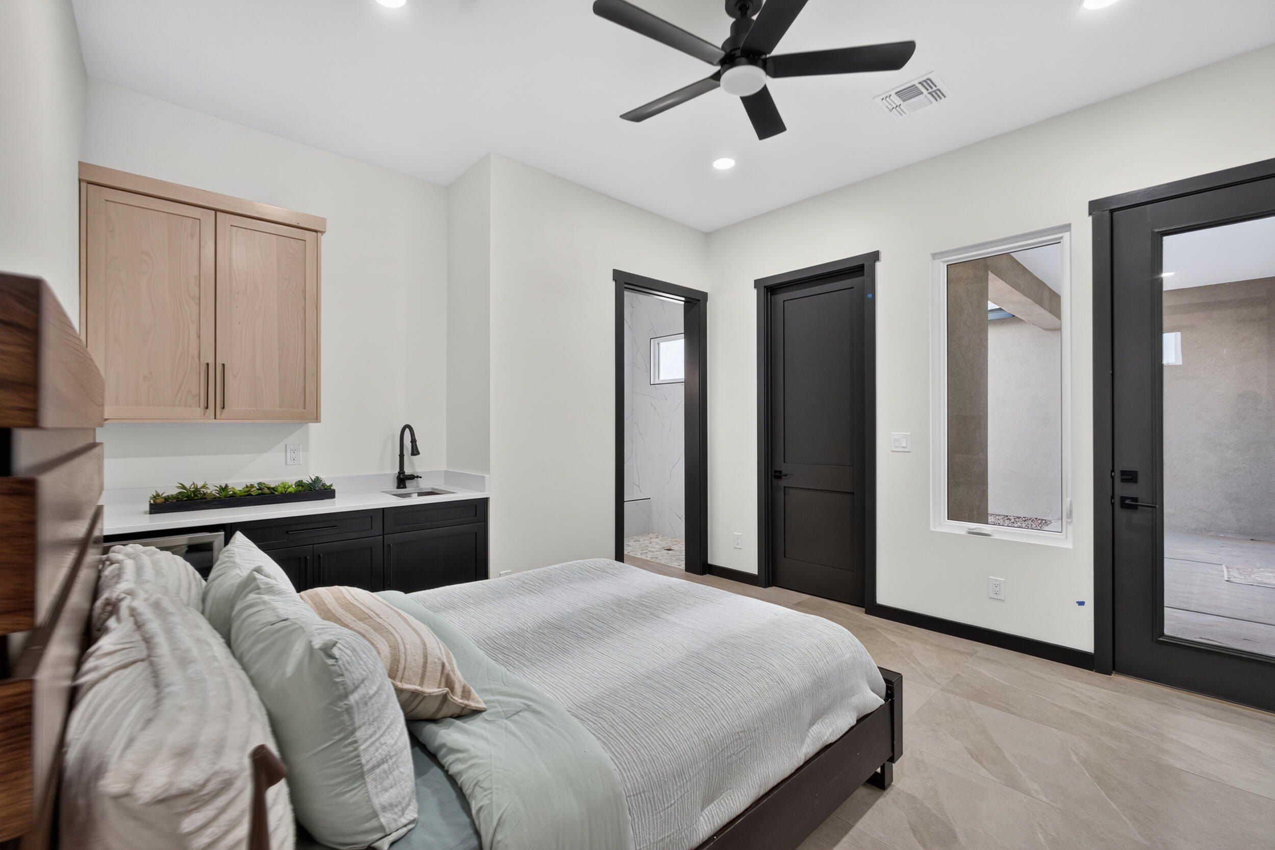 1425 6Th Street Se. Rio Rancho, NM 87124