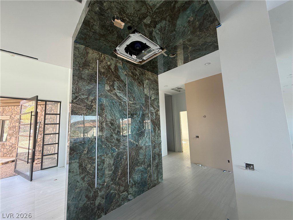12 Oakmont Hills Lane. Las Vegas, NV 89141