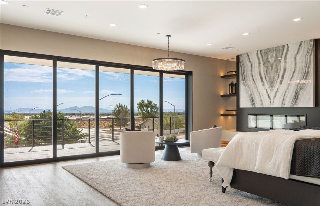 5624 N Dapple Gray Road. Las Vegas, NV 89149
