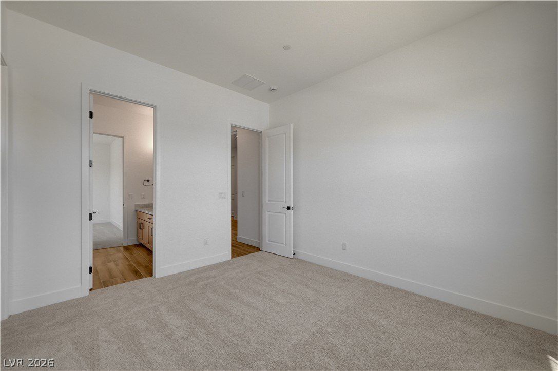 5689 Searching Bear Court. Las Vegas, NV 89149