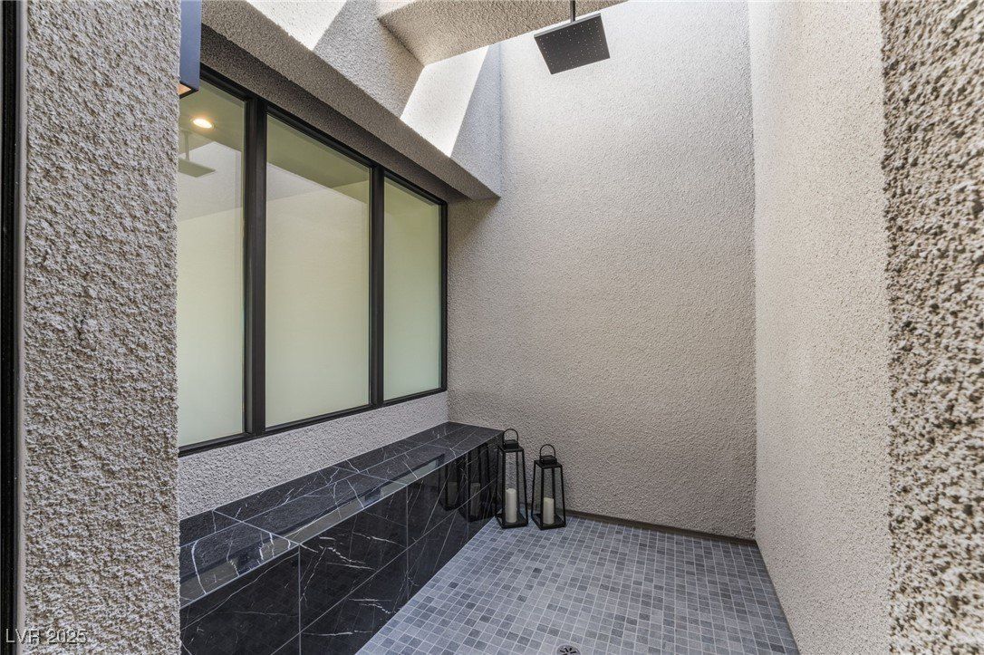 801 Dragons Eye Drive. Henderson, NV 89012