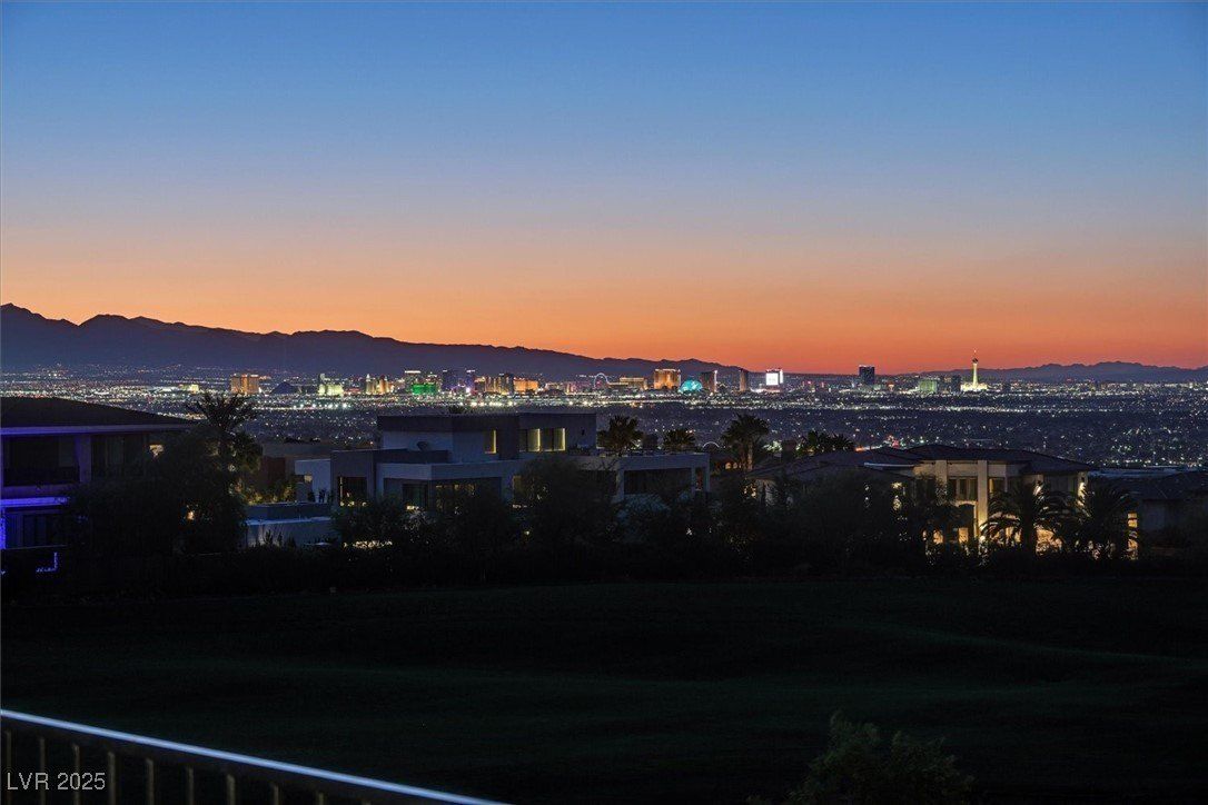 641 Majestic Rim Drive. Henderson, NV 89012