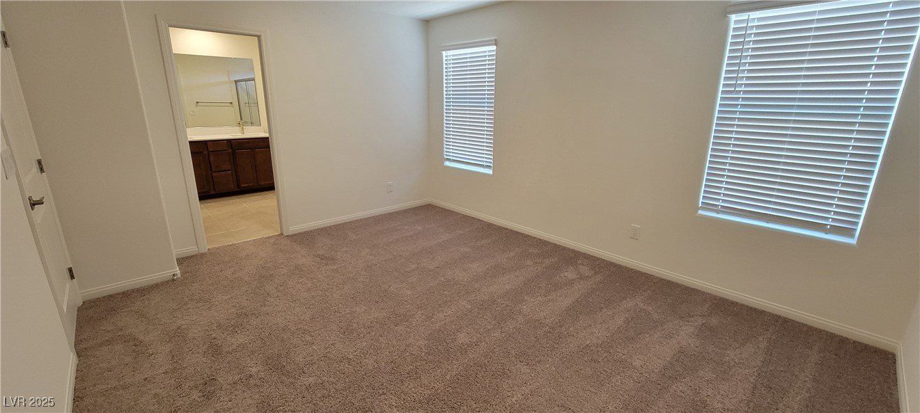 7375 Davenbury Street. Las Vegas, NV 89113