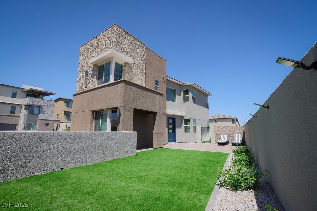 6294 Redstone Hills Drive. Las Vegas, NV 89148