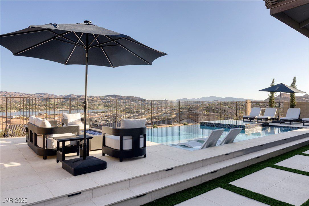 351 Tigullio Avenue. Henderson, NV 89011