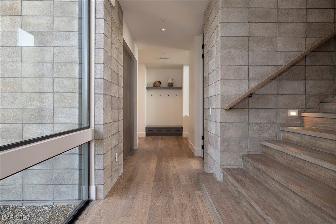 10 Sunrise Beach Circle. Henderson, NV 89011