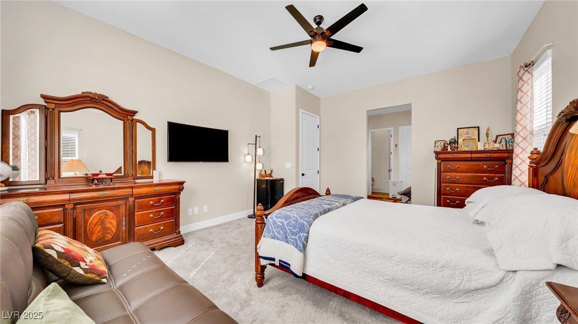 3949 W Haleh Avenue. Las Vegas, NV 89141