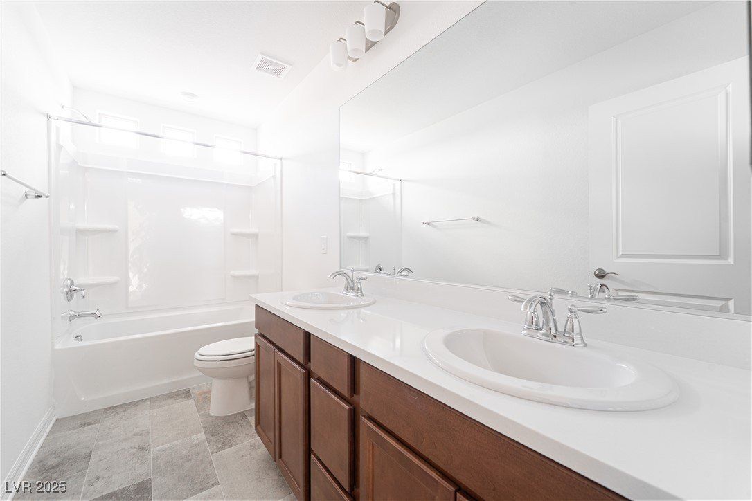 7421 Crown Landing Street. Las Vegas, NV 89113