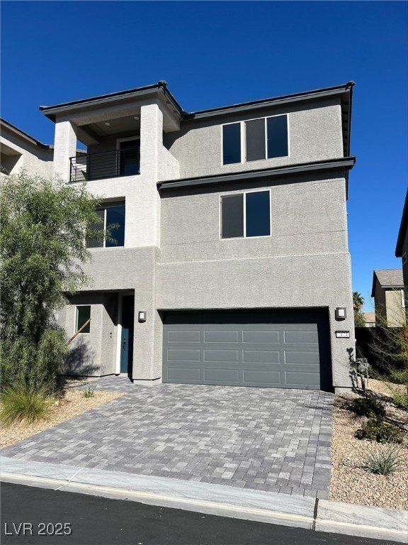 7474 Lodano Avenue. Las Vegas, NV 89113