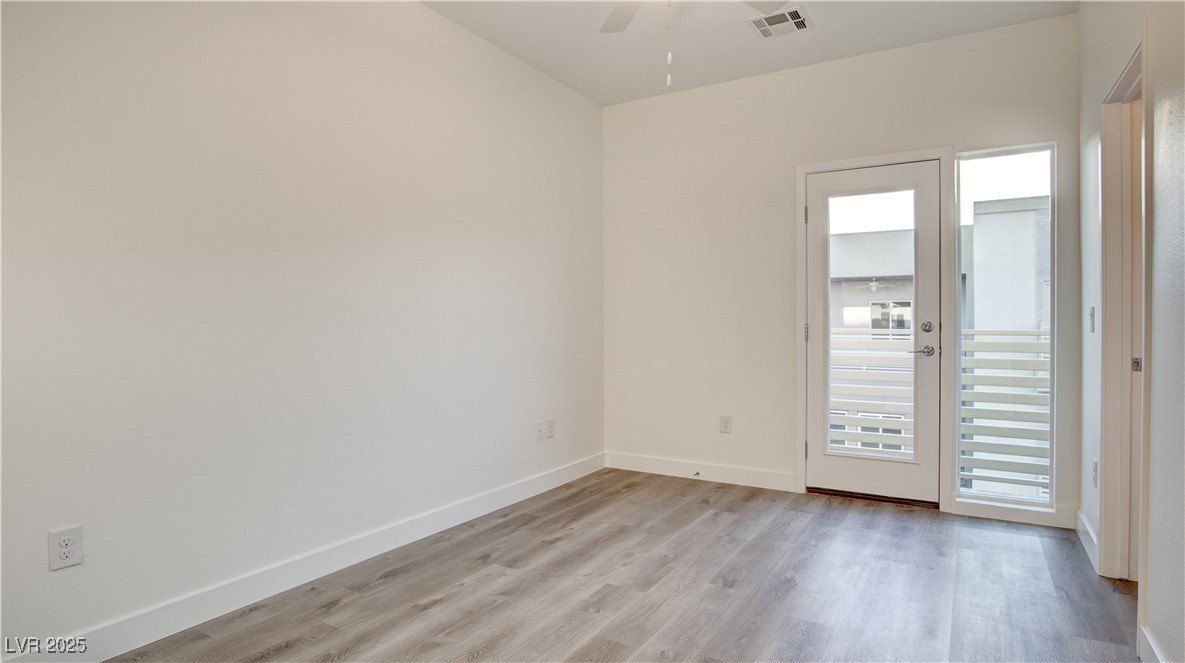 1124 Prospering Creek Street. Las Vegas, NV 89135