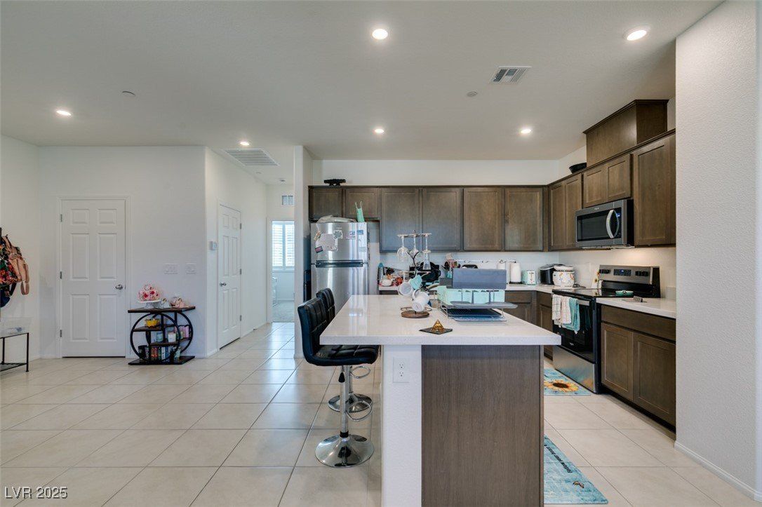 6251 Runestone Street. Las Vegas, NV 89113