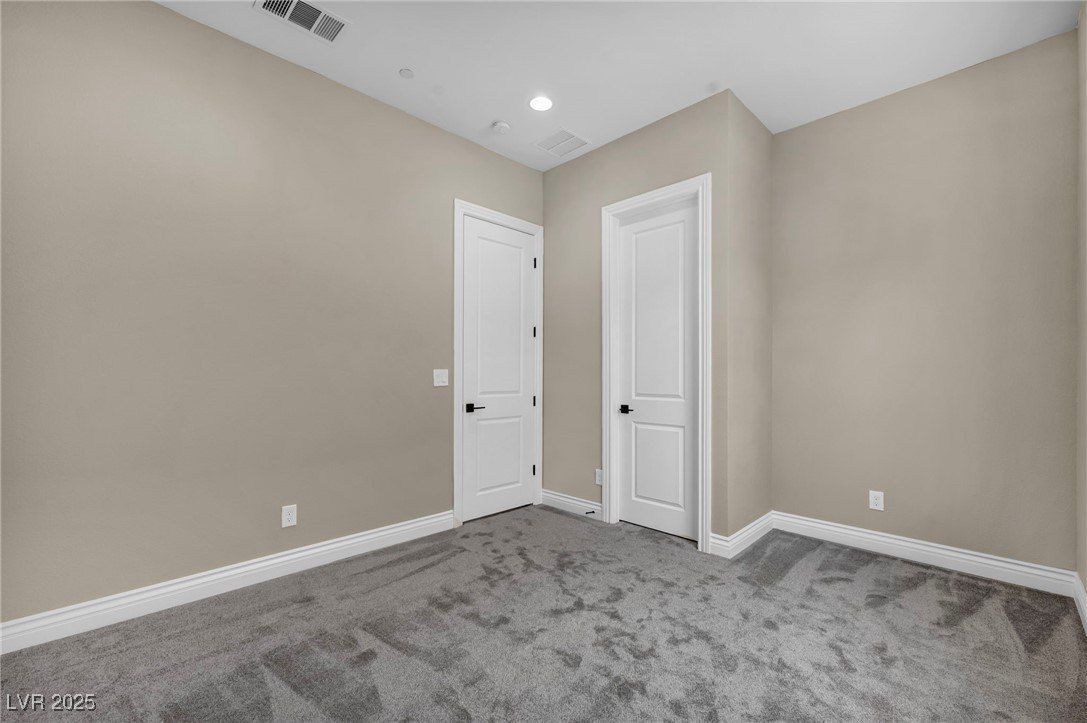 2194 Pigeon Hawk Street. Las Vegas, NV 89138