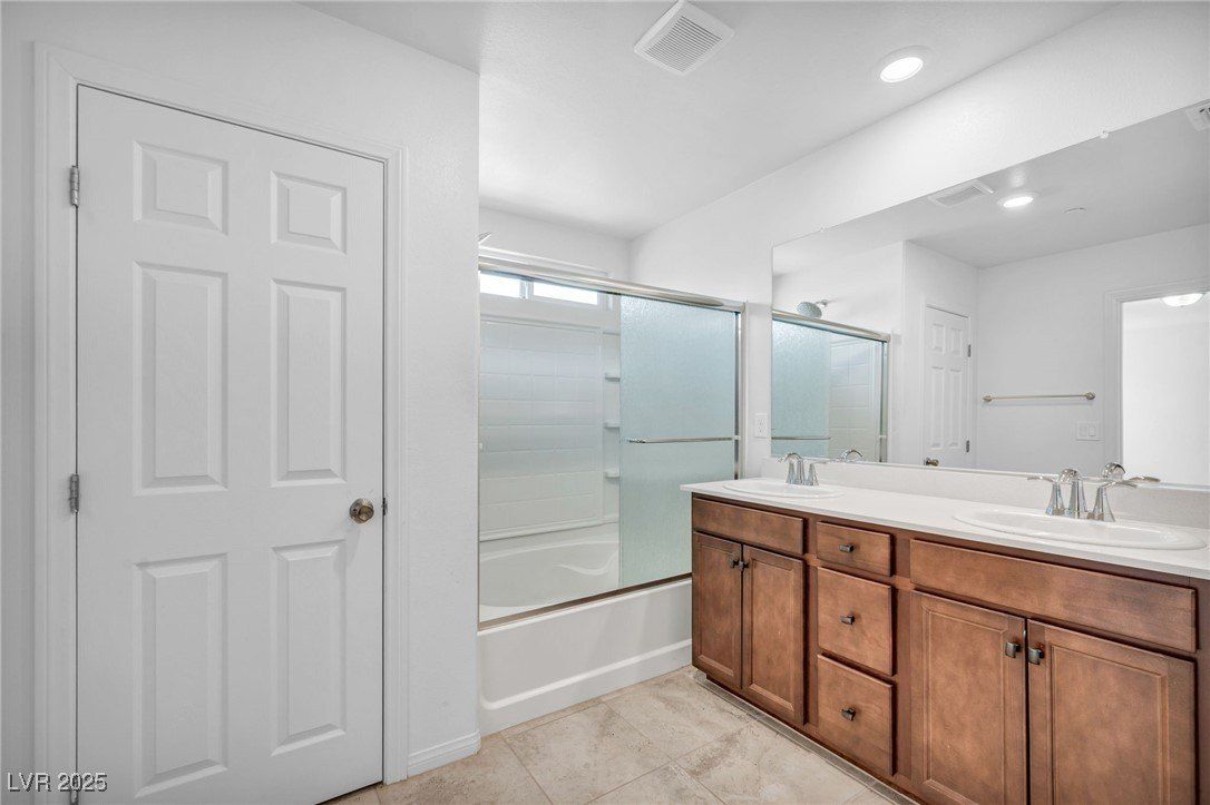 5677 Asyma Court. Las Vegas, NV 89113