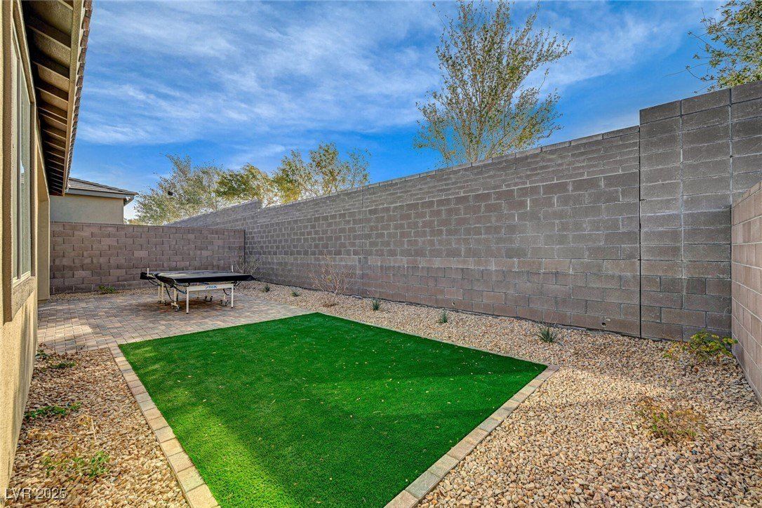 10255 Crimson Currant Street. Las Vegas, NV 89143