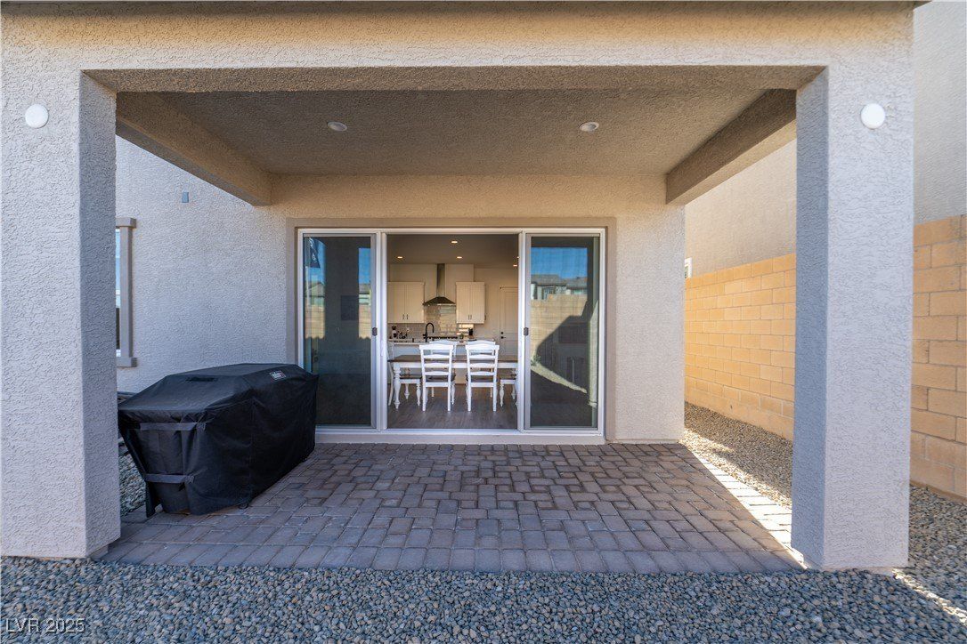 10386 Vista Argento Avenue. Las Vegas, NV 89166