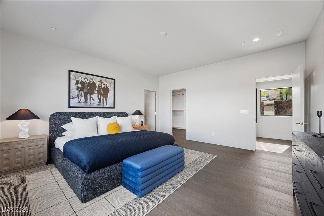 716 Dragon Peak Drive. Henderson, NV 89012