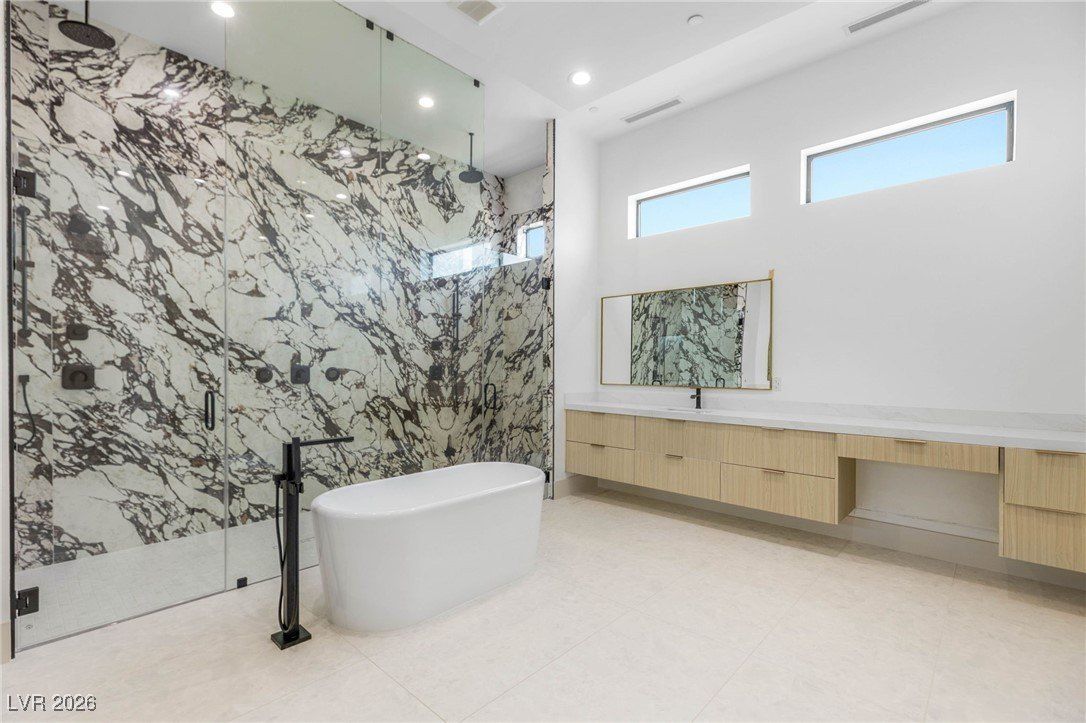 5885 St Ebbes Court. Las Vegas, NV 89131