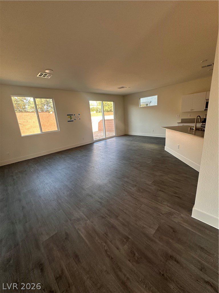 2468 Tom Collins Drive. Las Vegas, NV 89169