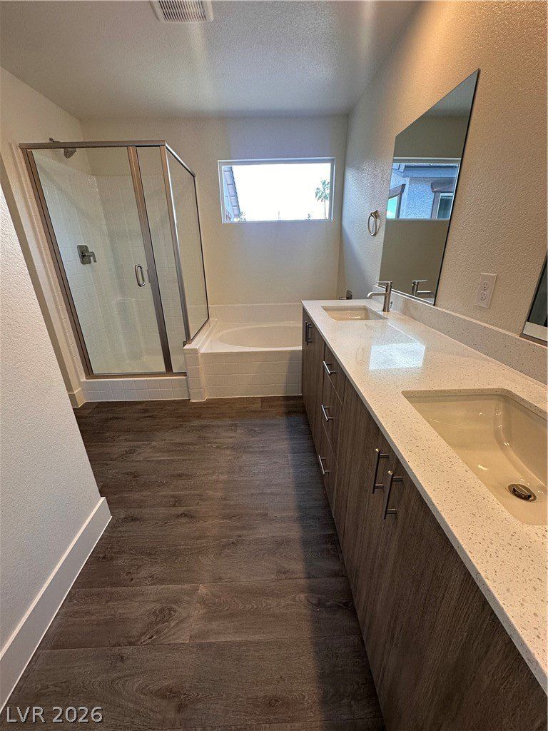 2464 Tom Collins Drive. Las Vegas, NV 89169
