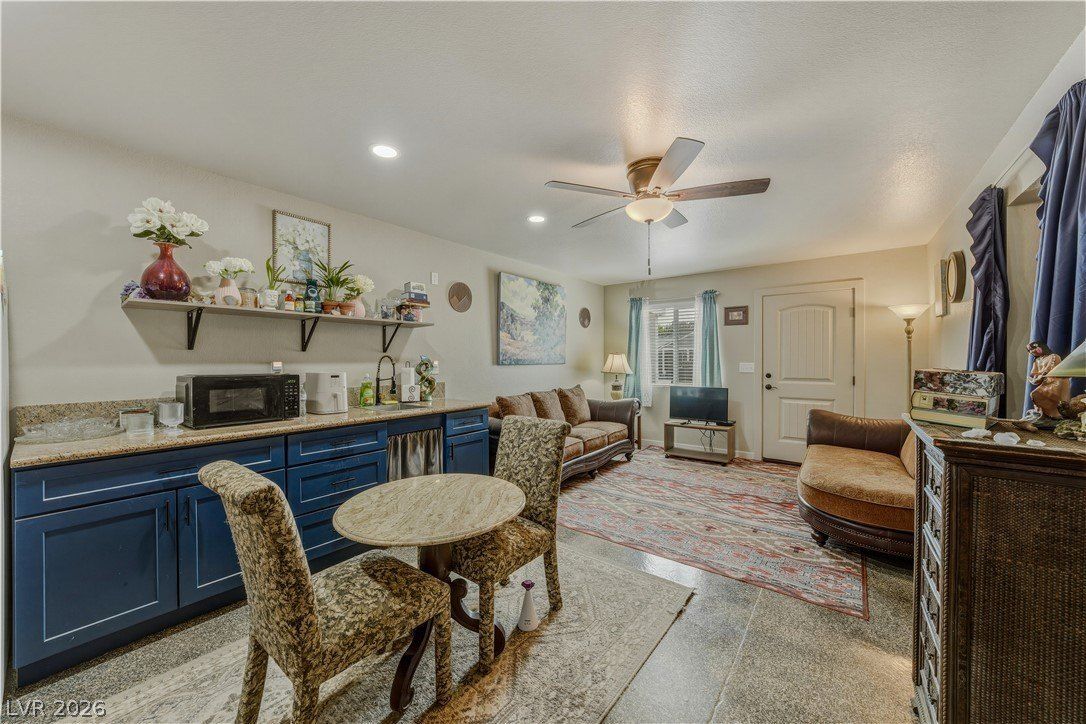 921 W Leffner Drive. Pahrump, NV 89060