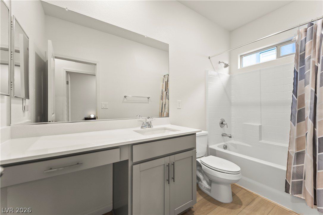 11717 Stone Curlew Avenue. Las Vegas, NV 89138