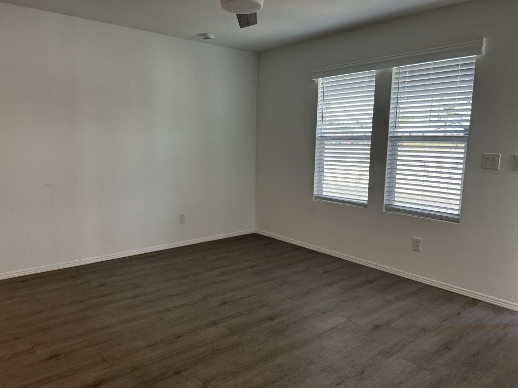 1601 S Sandhill Rd Lot 119. Las Vegas, NV 89104