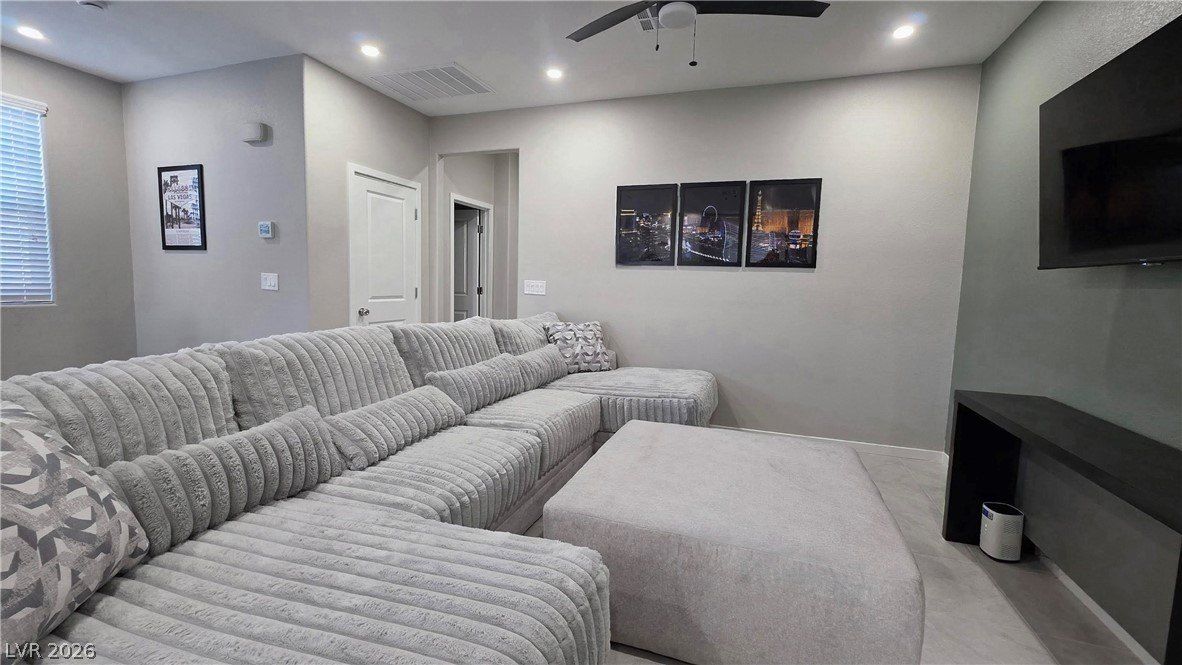 5744 Crenellated Street. Las Vegas, NV 89148